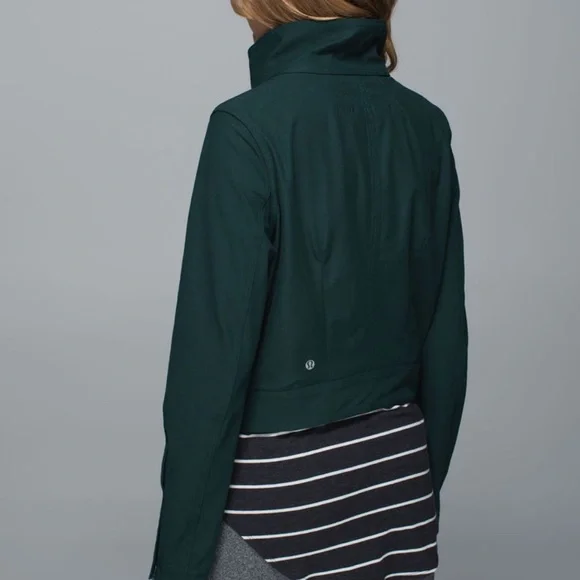 Lululemon Seize the Day Fuel Green Cropped Jacket 6 - Picture 2 of 11